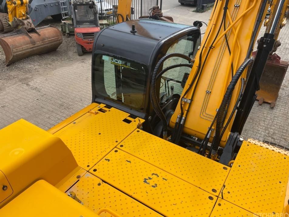 Excavator pe senile - JCB JS300LC  --  JS 300 LC