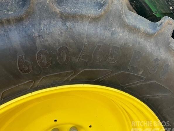 Tractor - John Deere 6140M