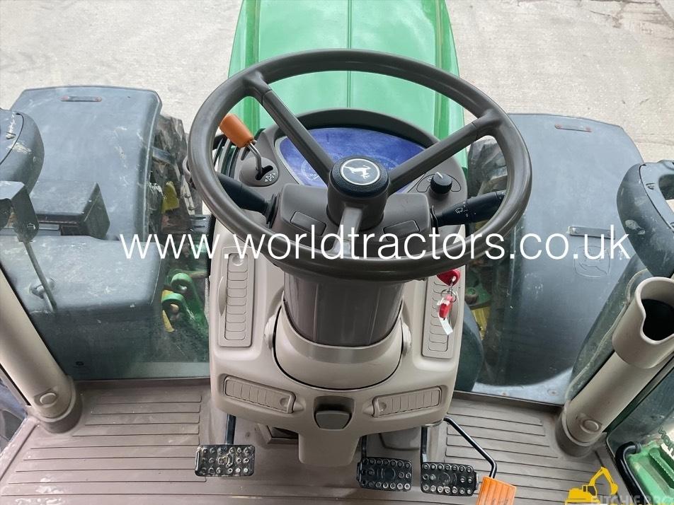 Tractor - John Deere 6215 R