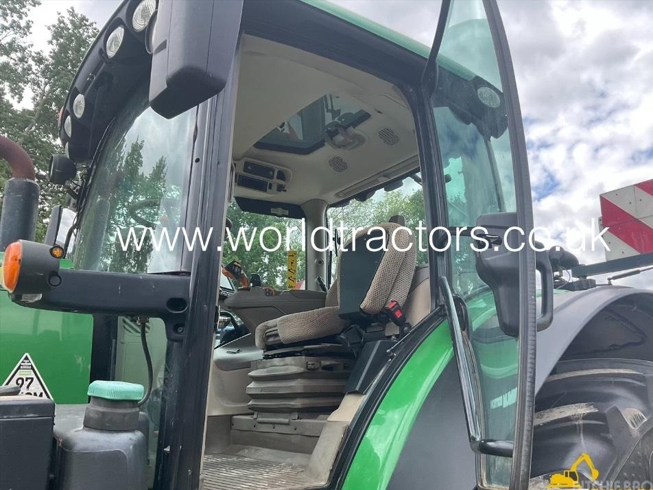 Tractor - John Deere 6215 R