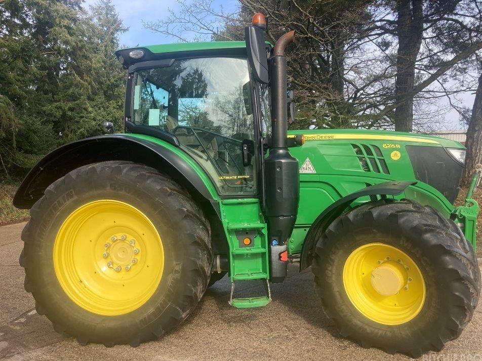 Tractor - John Deere 6215R