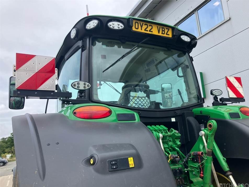 Tractor - John Deere 6215R