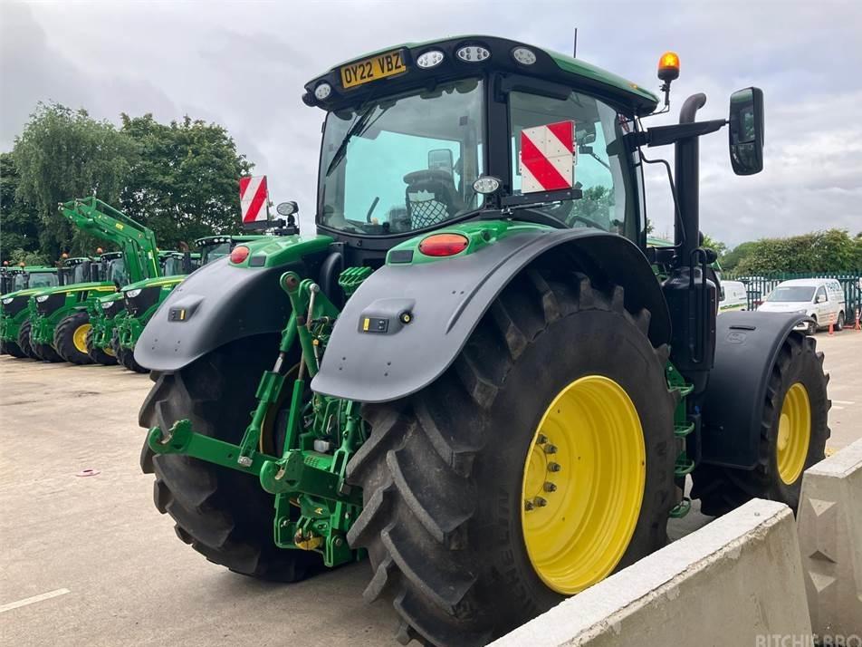 Tractor - John Deere 6215R