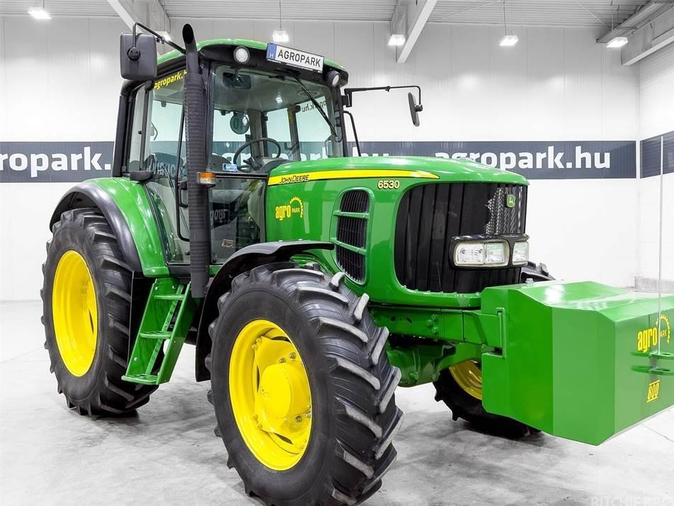 Tractor - John Deere 6530 tractor, PowerQuad, 6 cyl. JD engine, air bra