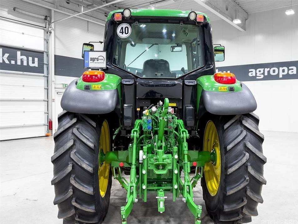 Tractor - John Deere 6530 tractor, PowerQuad, 6 cyl. JD engine, air bra