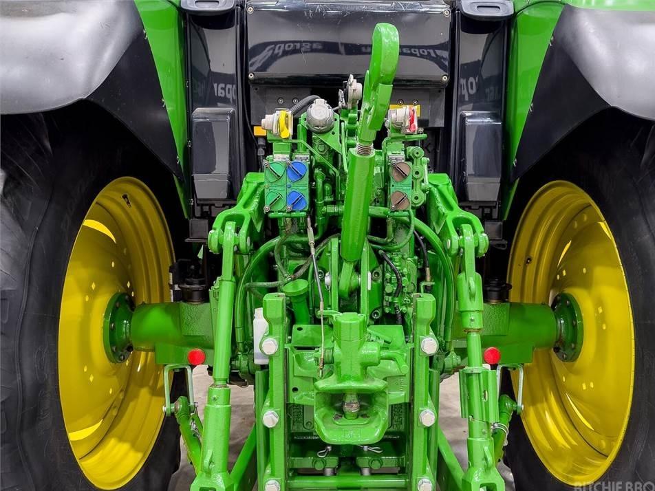 Tractor - John Deere 6530 tractor, PowerQuad, 6 cyl. JD engine, air bra