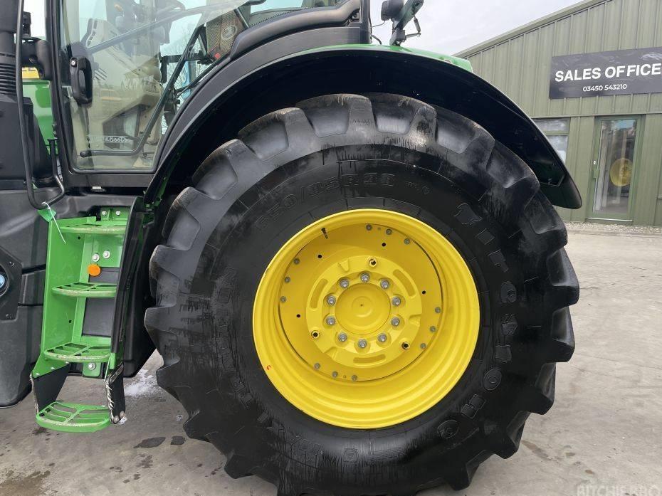 Tractor - John Deere 6R 250