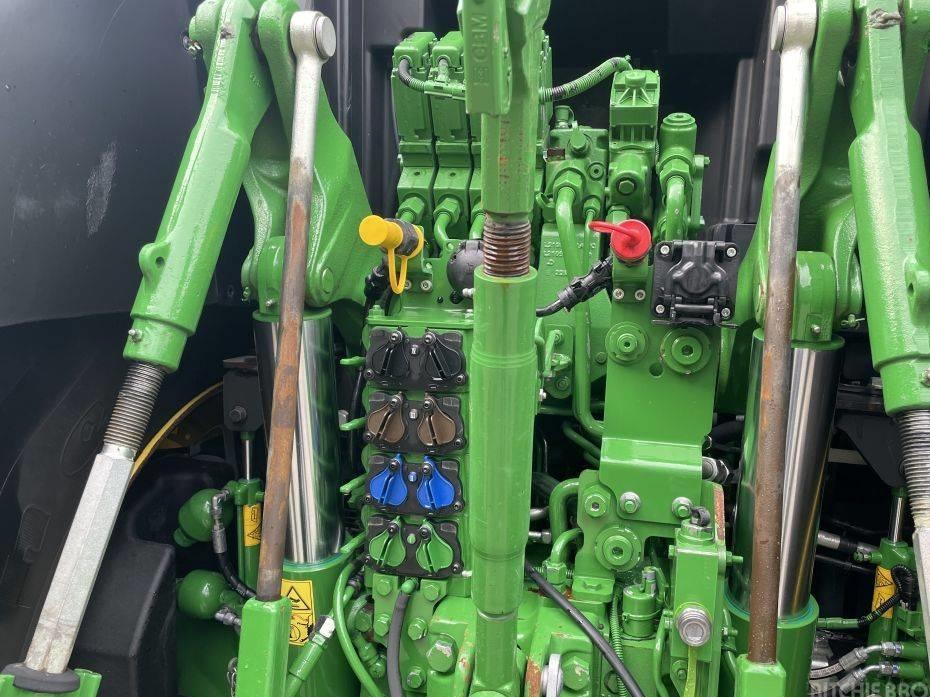 Tractor - John Deere 6R 250