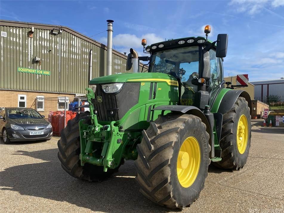 Tractor - John Deere 6R250
