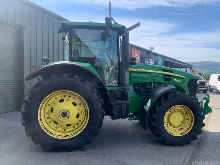 Tractor - John Deere 7930