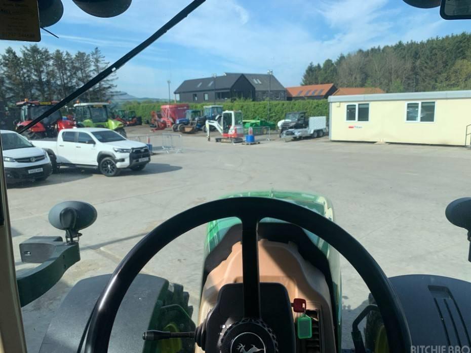 Tractor - John Deere 7930