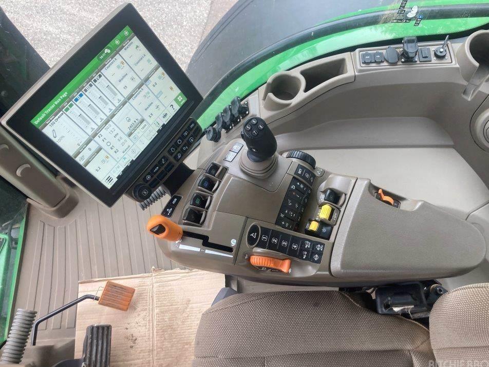 Tractor - John Deere 7R 310
