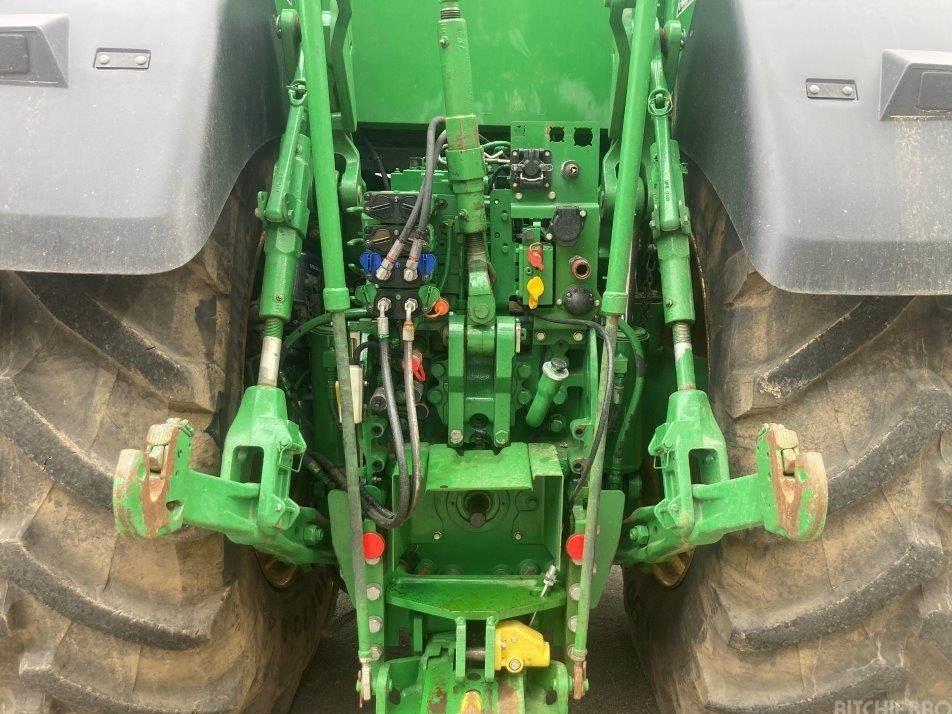 Tractor - John Deere 7R 310