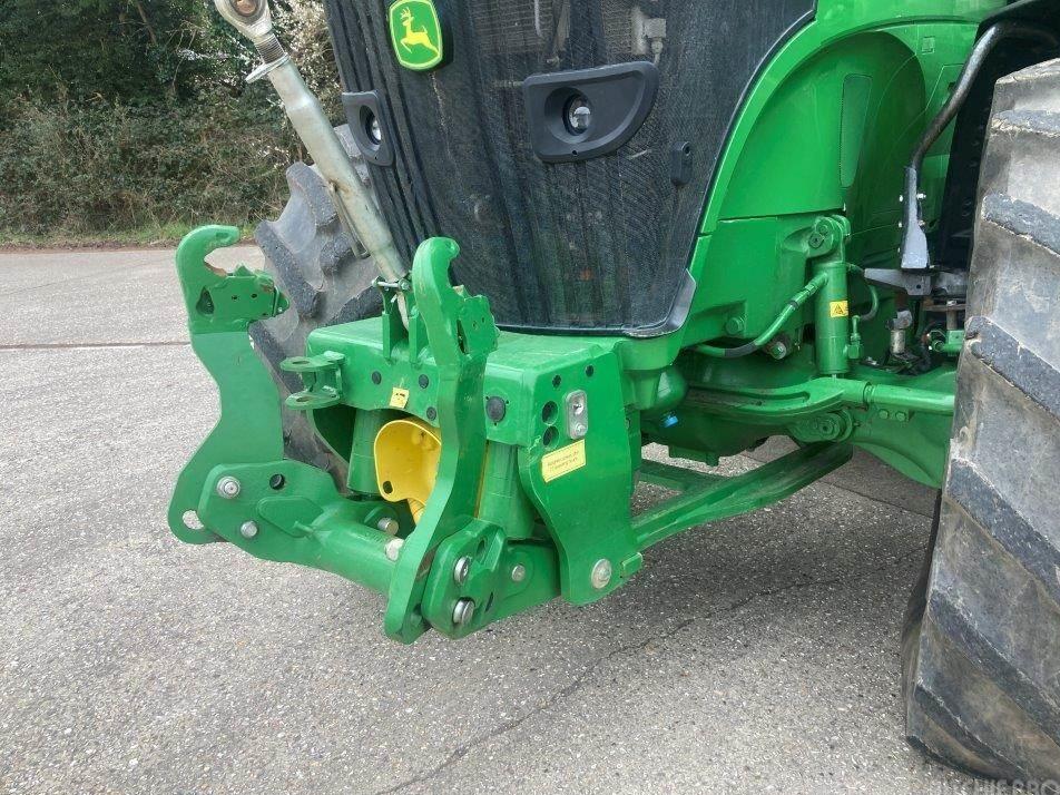 Tractor - John Deere 7R 310