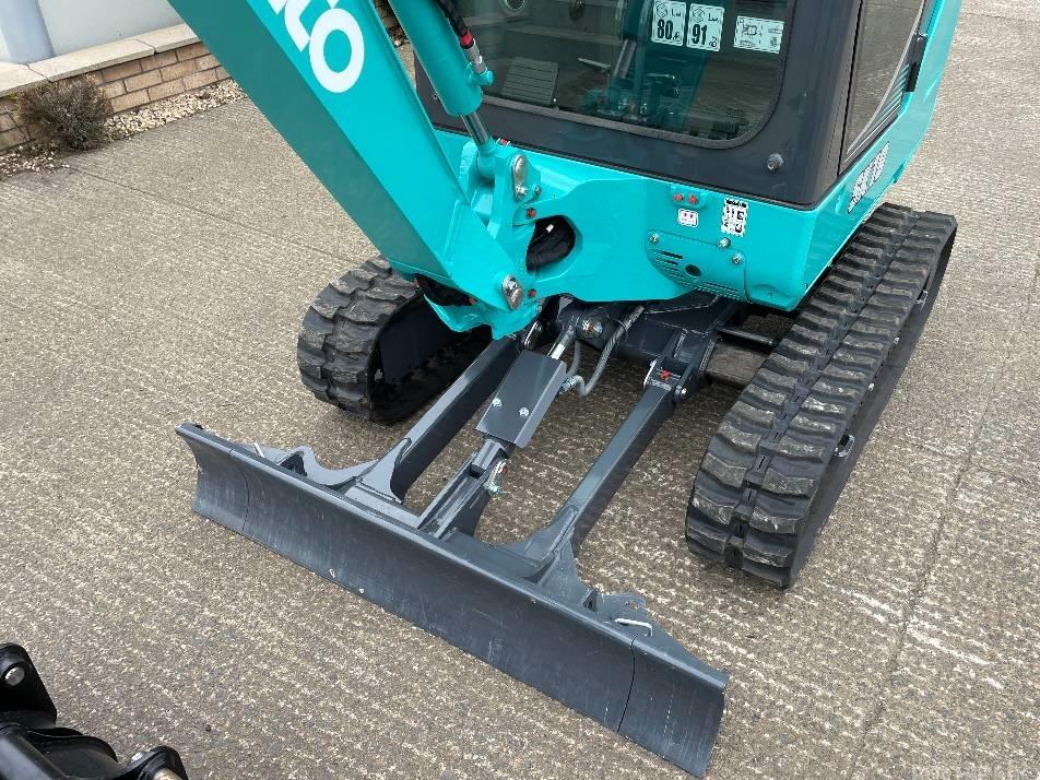 Miniexcavator - Kobelco SK 19