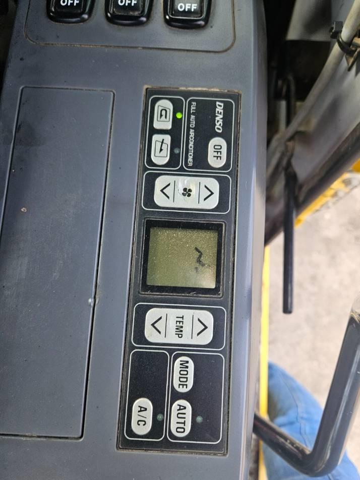 Excavator pe roti - Komatsu PW 160-7
