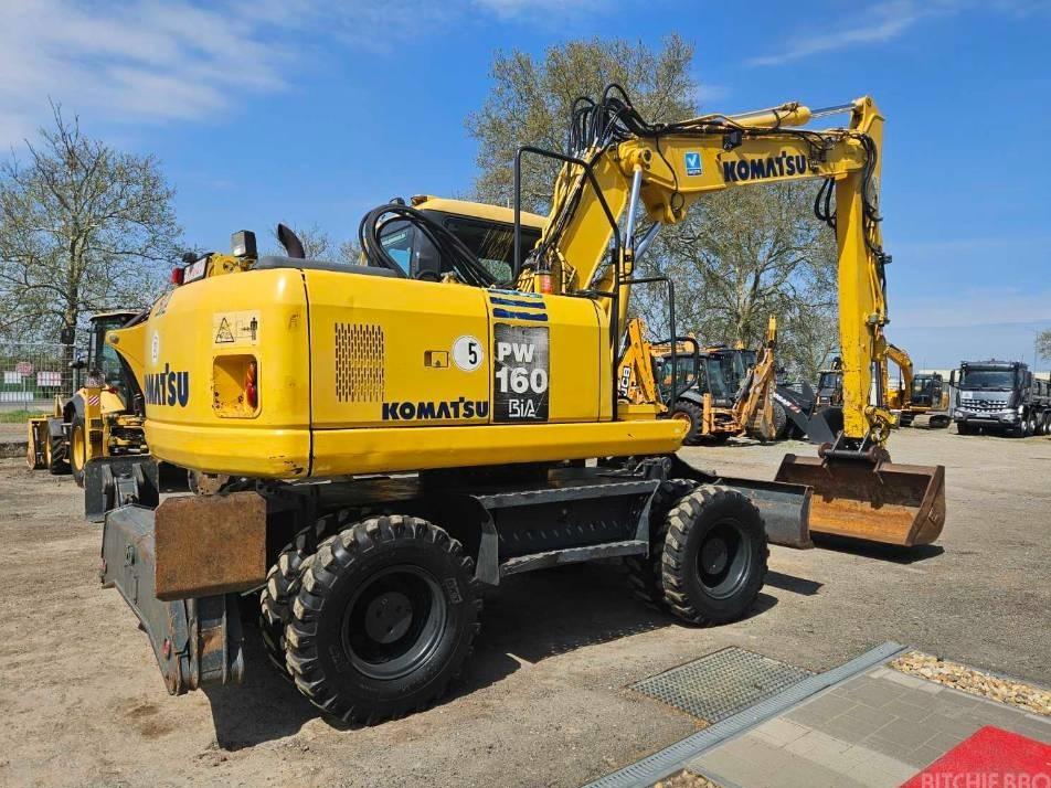 Excavator pe roti - Komatsu PW 160-7