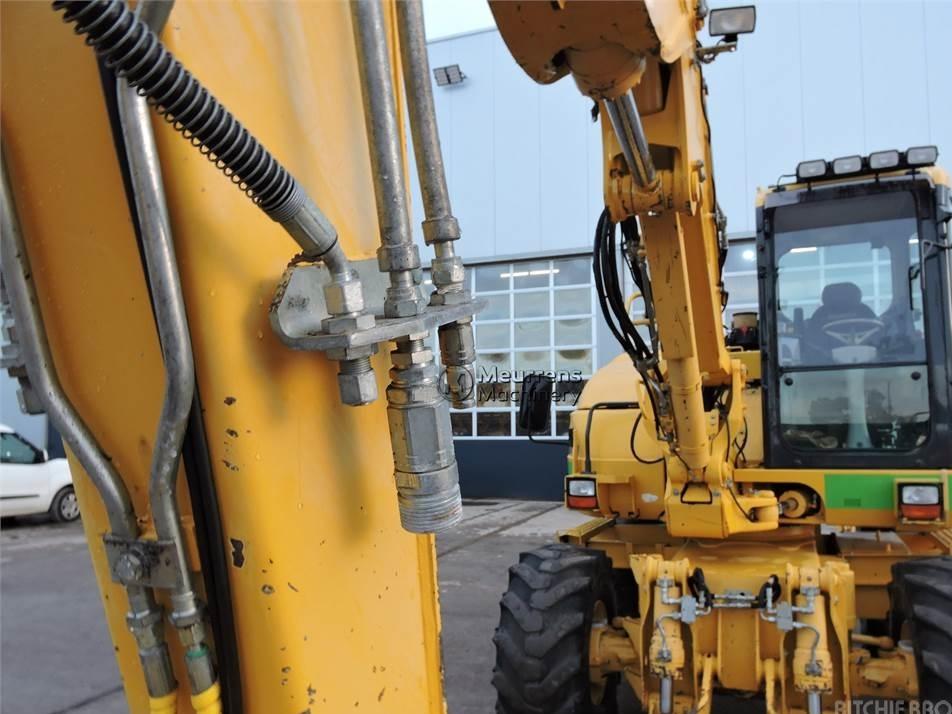 Excavator pe roti - Komatsu PW98
