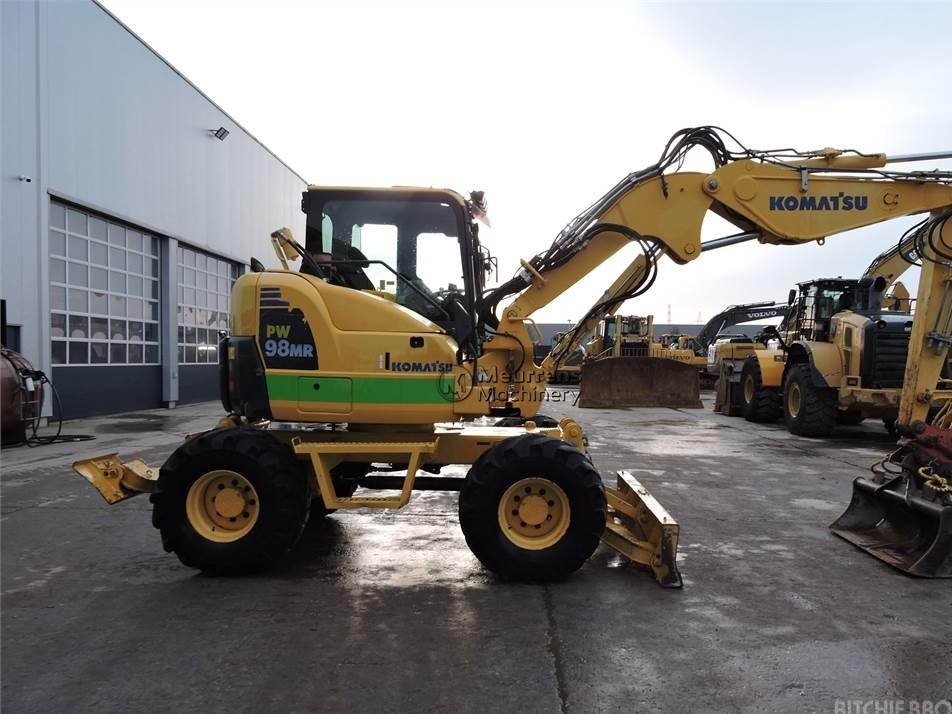 Excavator pe roti - Komatsu PW98