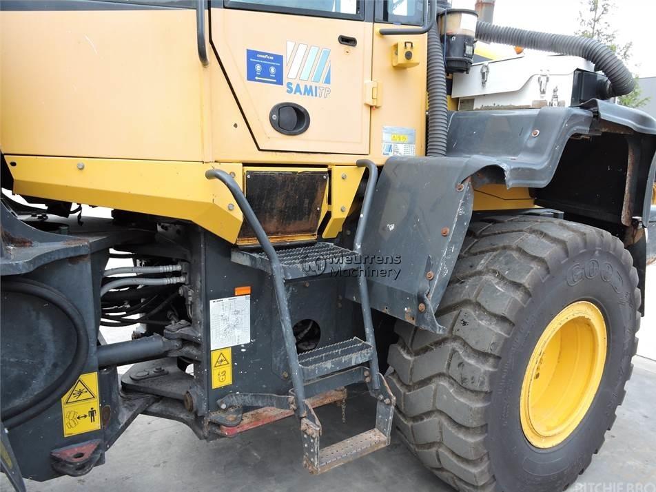 Incarcator frontal - Komatsu WA320