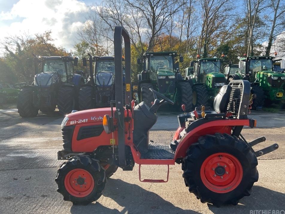 Tractor - Kubota B 1241