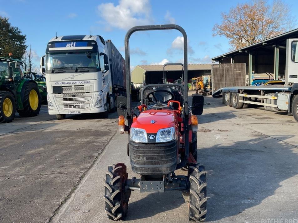 Tractor - Kubota B 1241