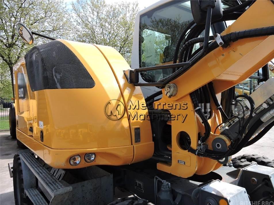 Excavator pe roti - Liebherr A910
