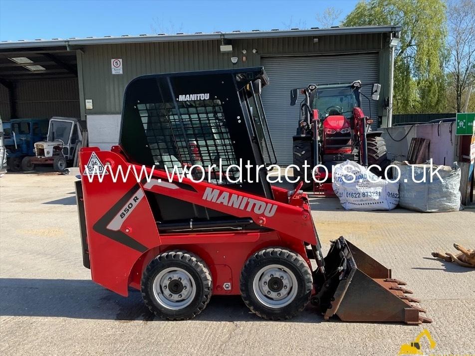 Mini incarcator - Manitou 850 R