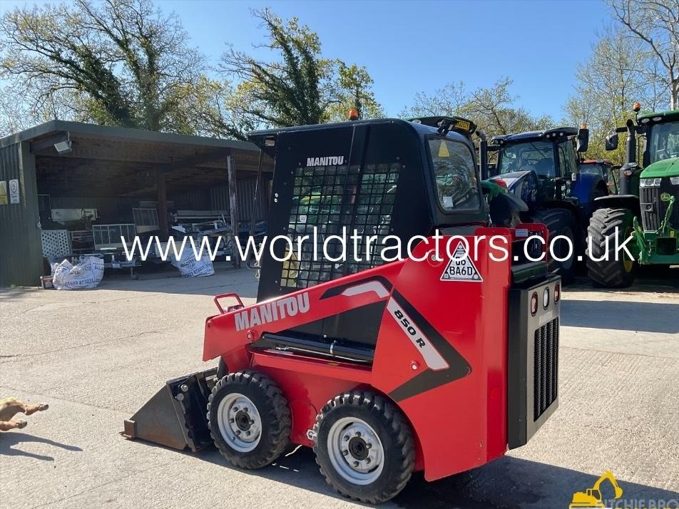 Mini incarcator - Manitou 850 R