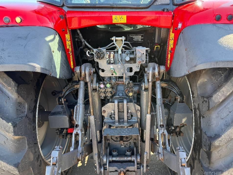 Tractor - Massey Ferguson 7616