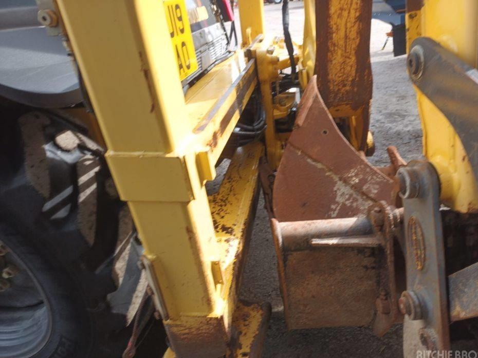Buldoexcavator - New Holland B 100