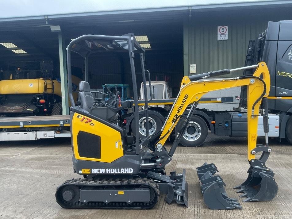Excavator pe senile - New Holland E 17 D