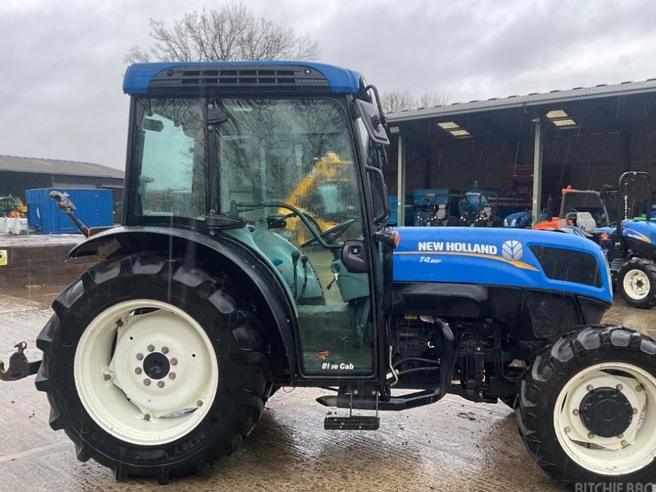 Tractor - New Holland T 4.85