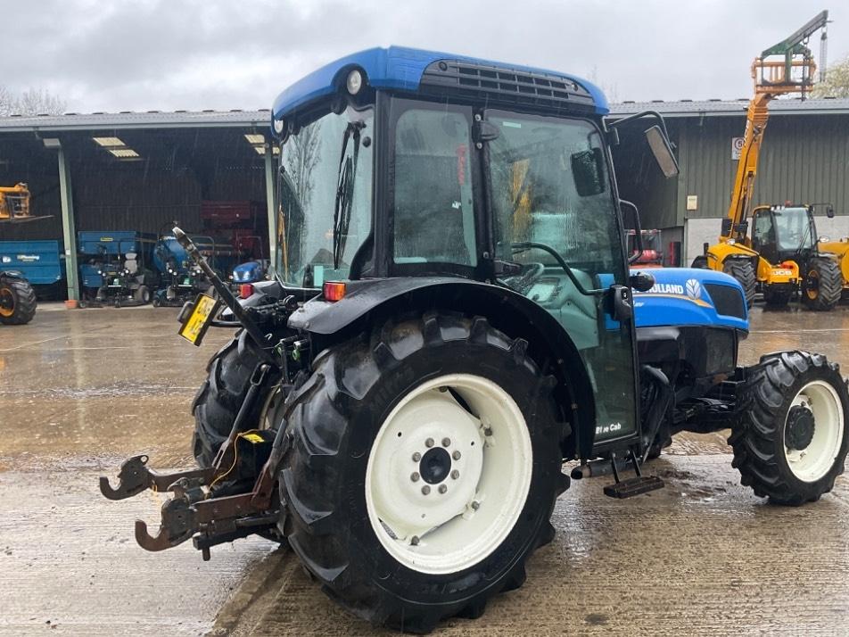 Tractor - New Holland T 4.85