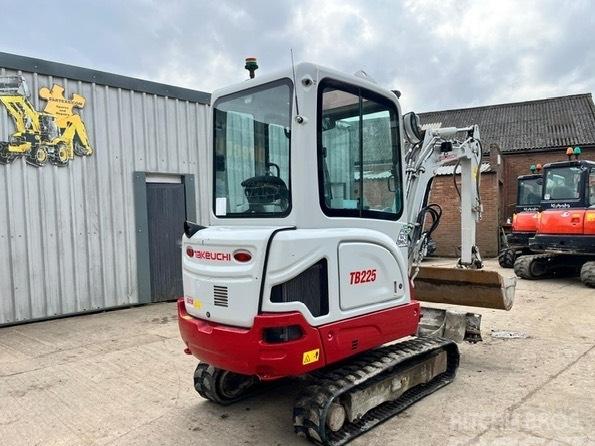 Miniexcavator - Takeuchi TB 225