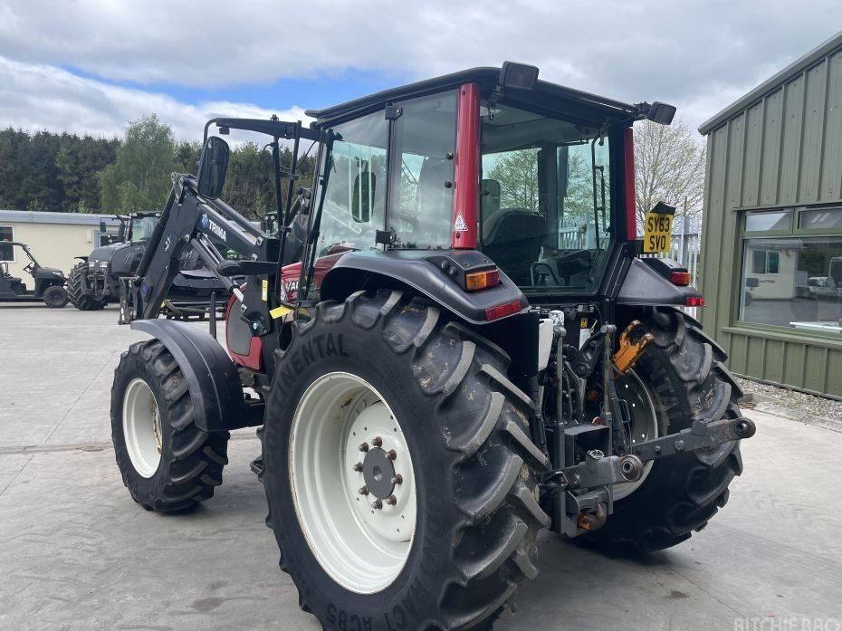 Tractor - Valtra A 83