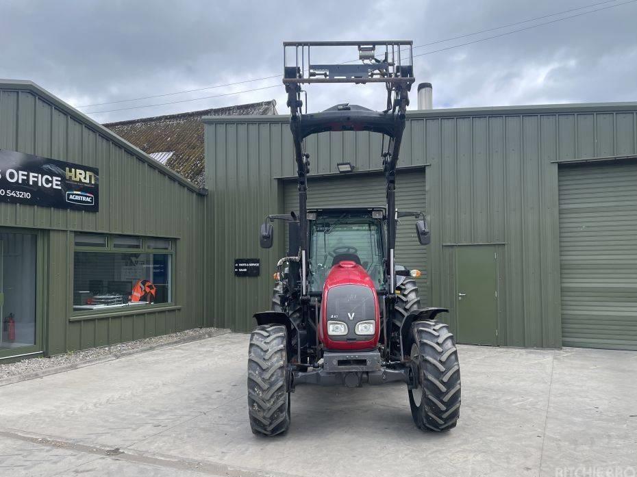 Tractor - Valtra A 83
