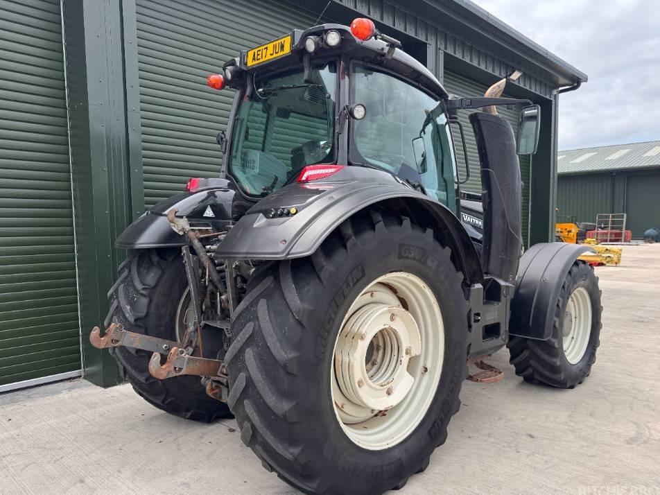 Tractor - Valtra T 174