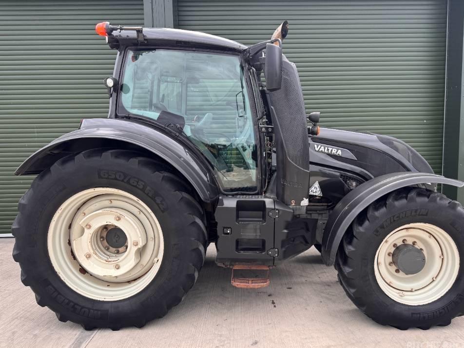 Tractor - Valtra T 174