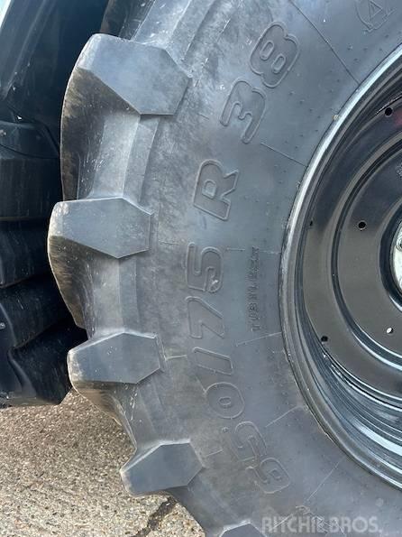 Tractor - Valtra T 235 D