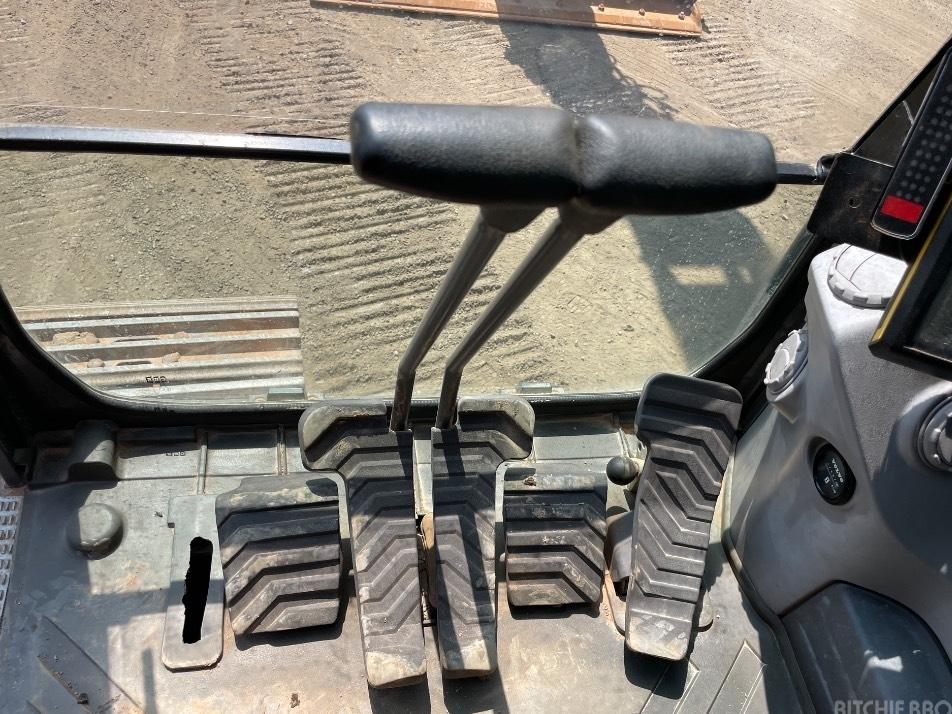 Excavator pe senile - Volvo ECR 355 EL