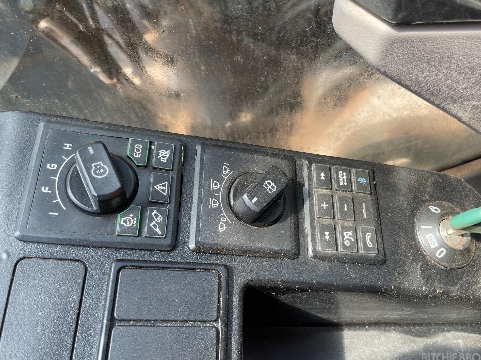 Excavator pe senile - Volvo ECR 355 EL